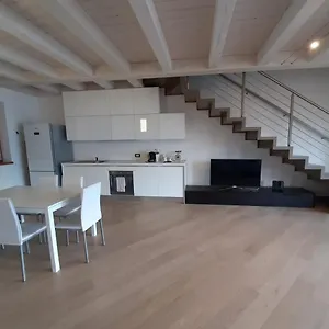 Apartment Bmp Deluxe 1 Jacuzzi Riscaldata Privata Vista Di Garda, Brenzone sul Garda